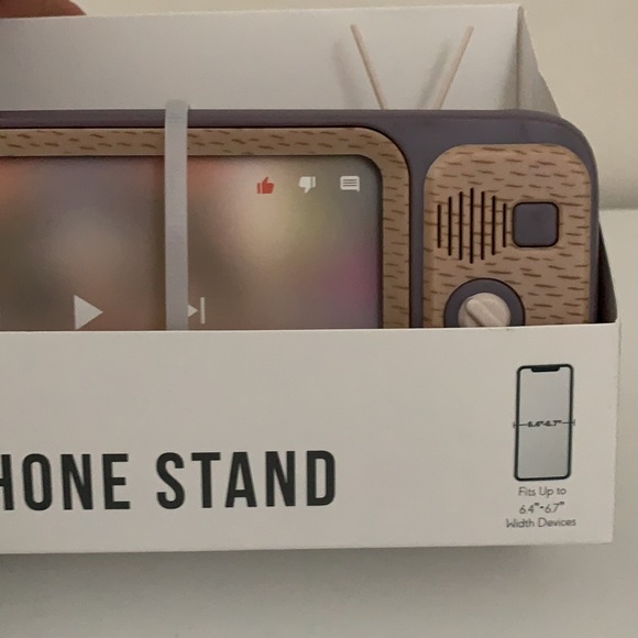 Target/ Vivitar Retro Phone Stand, fits up to 6.4”- 6.7” Width Device. - Picture 3 of 5